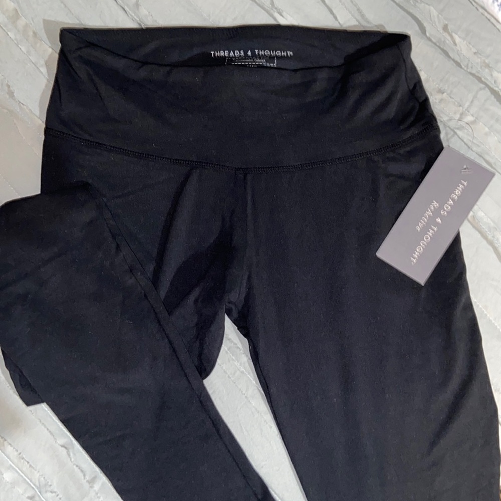 Threads 4 Thought leggings